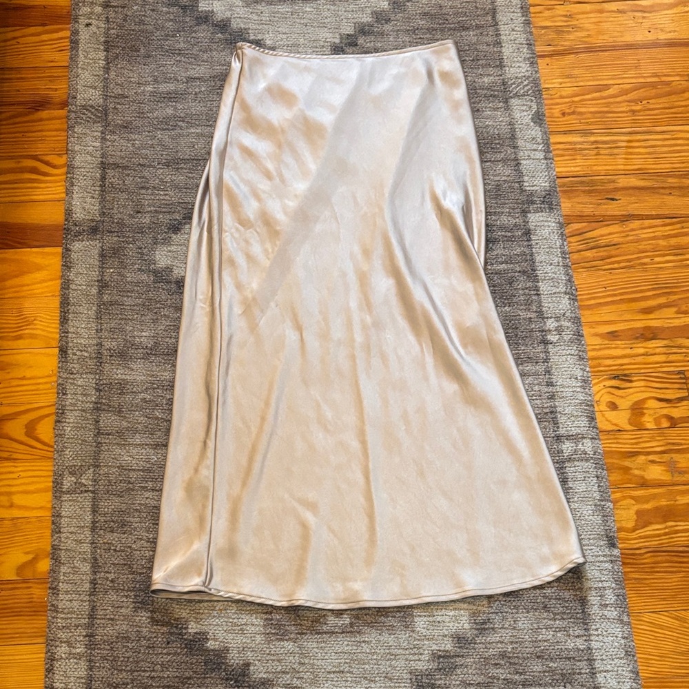 Old Navy Satin Midi Skirt in Champagne